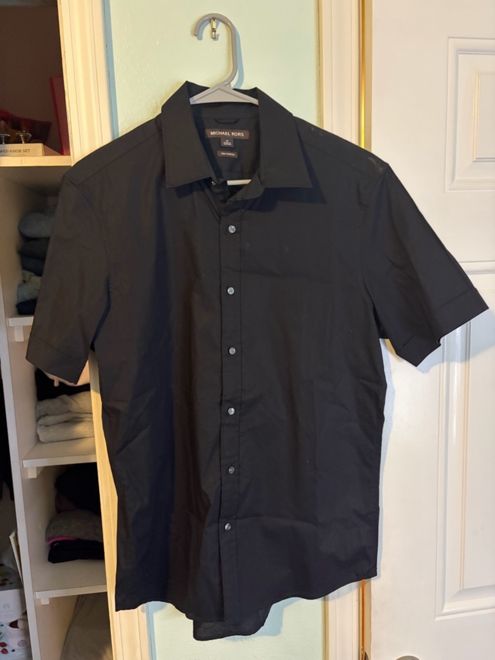 Michael Kors Men’s Black Short-Sleeve Button-Down Shirt - Classic Solid